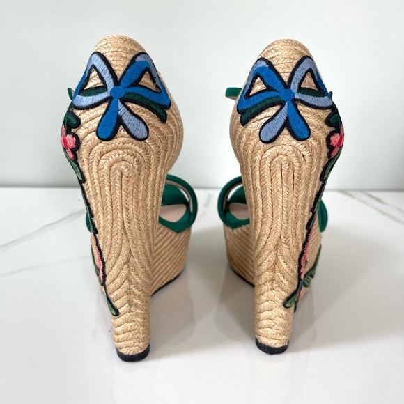 AUTHENTIC GUCCI FLORAL WEDGE ESPADRILLES - Picture 4 of 14